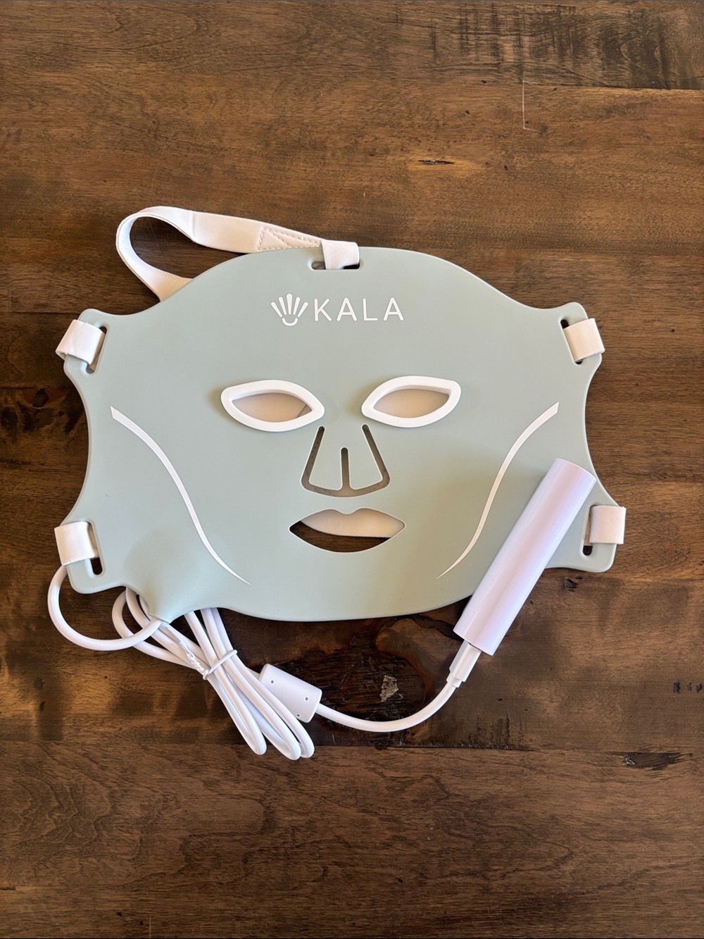 Red light therapy face mask